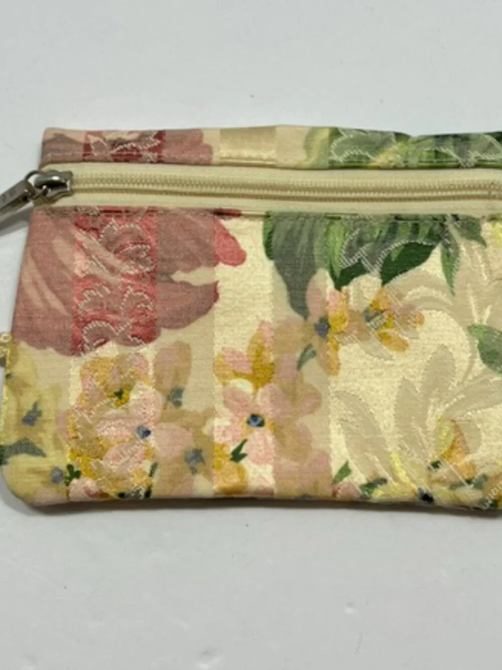 Modella Small Floral Makeup Bag